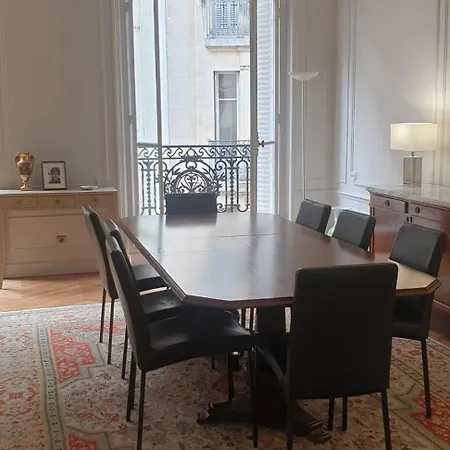 Lägenhet De Standing