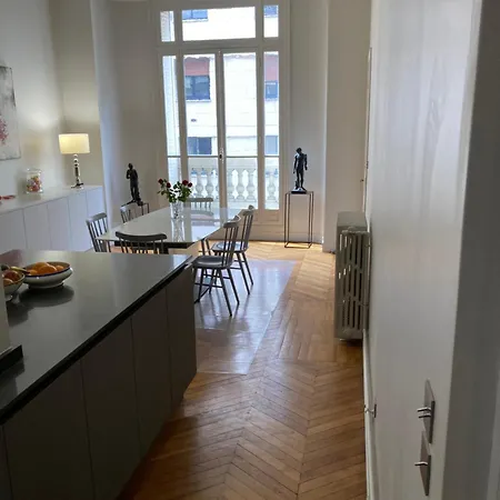 Lägenhet De Standing