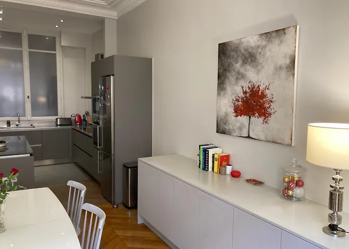 De Standing Apartment Paris