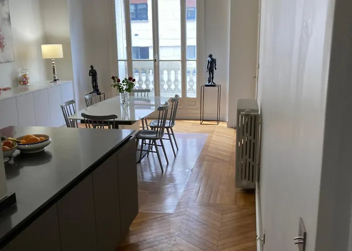 Apartment De Standing